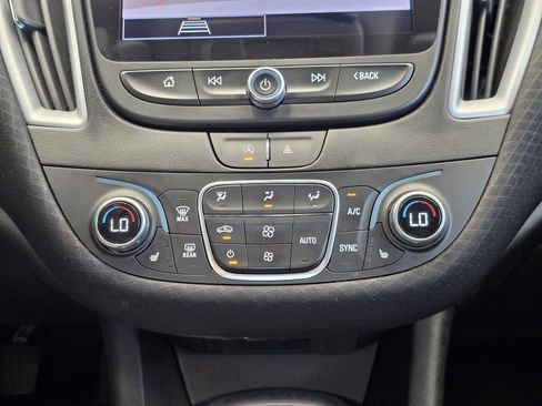 Used 2023 Chevrolet Malibu LT FWD image 18
