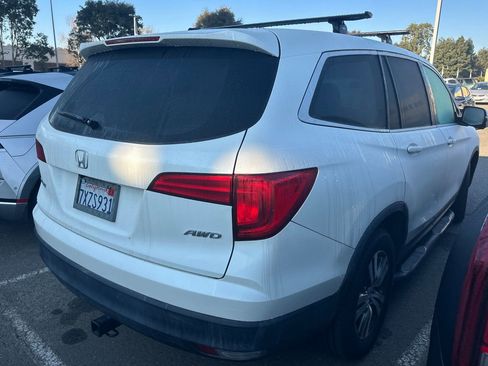 Used 2017 Honda Pilot EX-L image 3