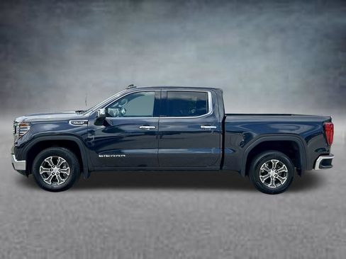 Used 2025 GMC Sierra 1500 SLT RWD image 9
