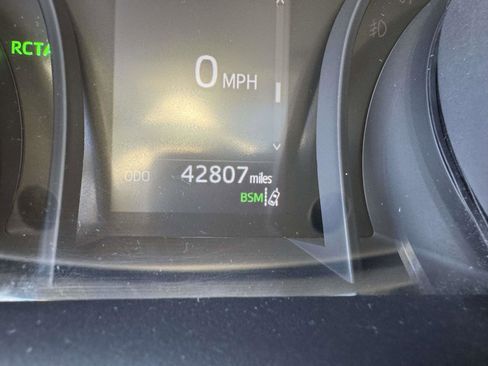 Certified 2021 Toyota Camry SE image 27