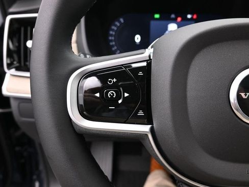 New 2026 Volvo XC90 B6 Plus w/ Protection Package Premier image 13