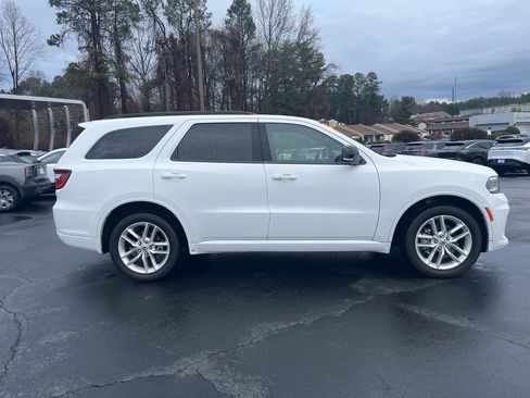 Used 2023 Dodge Durango GT image 2