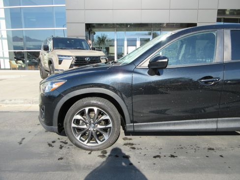 Used 2016 MAZDA CX-5 Grand Touring AWD/4WD image 2