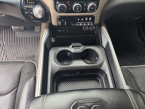 Used 2019 RAM 1500 Laramie AWD/4WD image 15