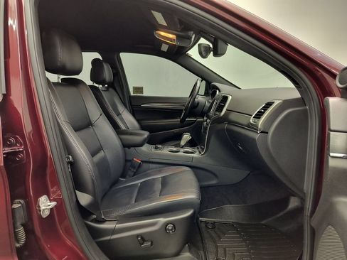 Used 2018 Jeep Grand Cherokee Limited AWD/4WD image 21