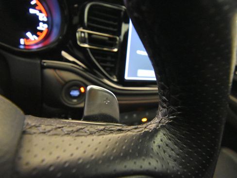 Used 2023 Dodge Durango R/T RWD image 33