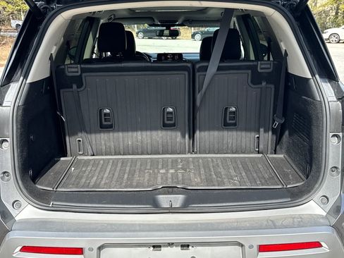 Used 2022 Nissan Pathfinder Platinum w/ Cargo Package image 18