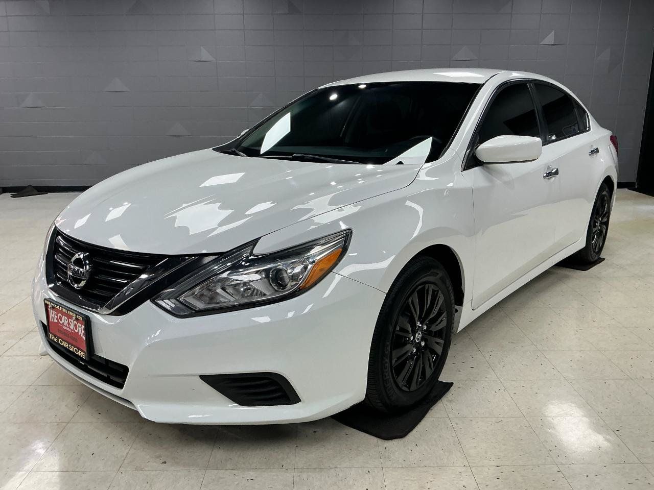 Used 2017 Nissan Altima 2.5 S w/ Power Driver Seat Package FWD image 5