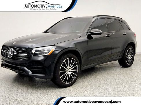 Used 2022 Mercedes-Benz GLC 300 image 1
