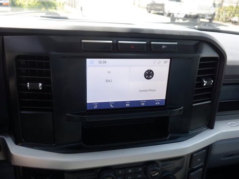 Used 2024 Ford F250 XL image 15