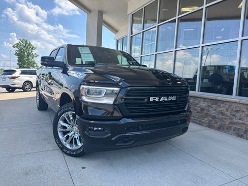 Used 2023 RAM 1500 Laramie AWD/4WD image 1