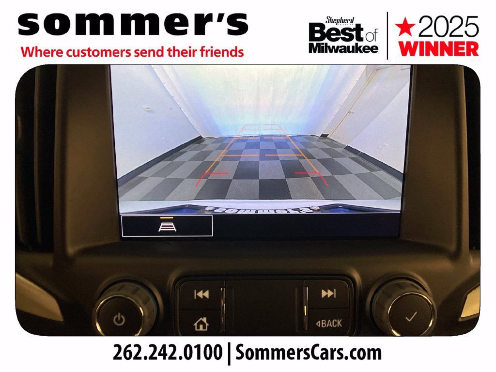 Used 2024 GMC Terrain SLT w/ Elevation Edition AWD/4WD image 17
