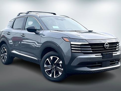 New 2026 Nissan Kicks SV w/ Cold Weather Package image 2