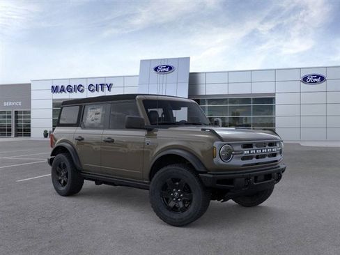 New 2025 Ford Bronco Big Bend w/ Black Diamond Package image 7