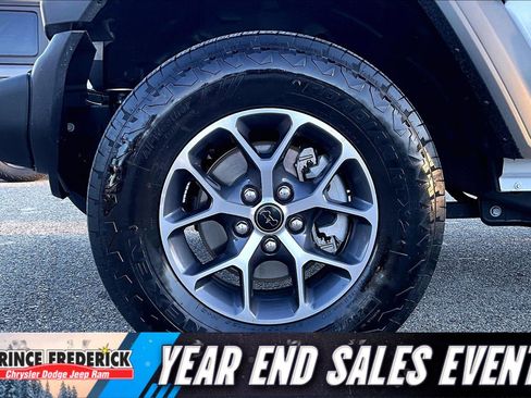 Used 2025 Jeep Wrangler Sport S image 8