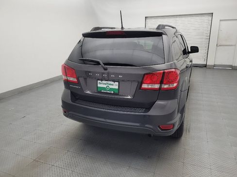 Used 2019 Dodge Journey SE FWD image 7