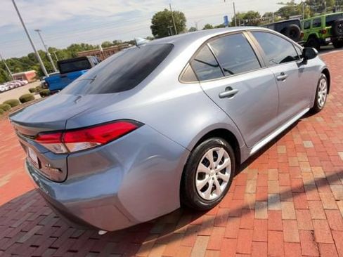 Used 2023 Toyota Corolla LE FWD image 9