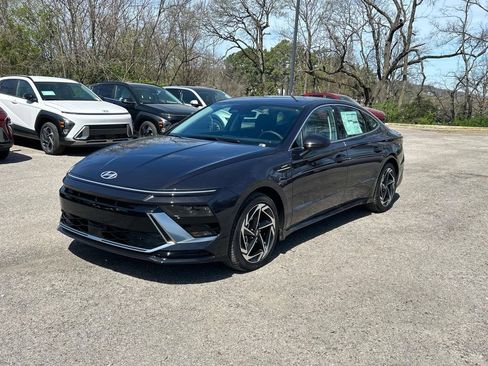 New 2026 Hyundai Sonata SEL FWD image 2