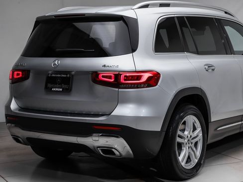 Certified 2021 Mercedes-Benz GLB 250 4MATIC image 4