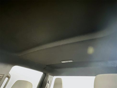 Used 2024 Chevrolet Silverado 2500 LT image 21