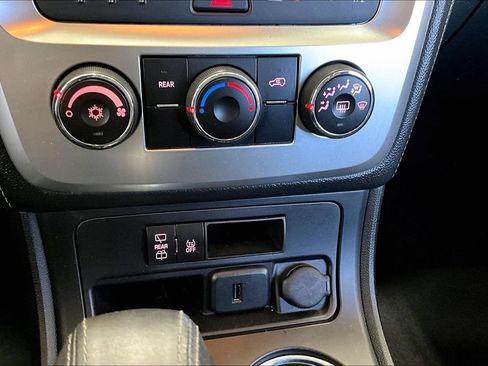 Used 2016 GMC Acadia SLE AWD/4WD image 15
