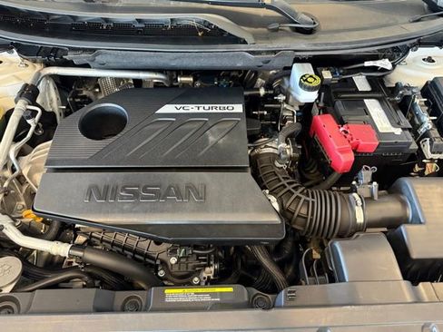 Used 2023 Nissan Rogue SV image 27