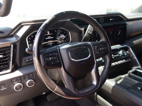 Used 2024 GMC Sierra 3500 Denali Ultimate AWD/4WD image 27