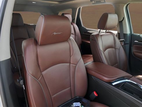 Used 2019 Buick Enclave Avenir w/ Avenir Technology Package image 31