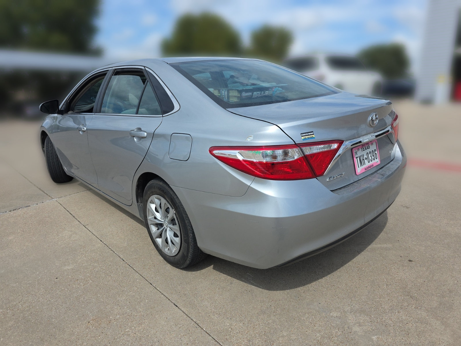 Used 2017 Toyota Camry LE FWD image 5