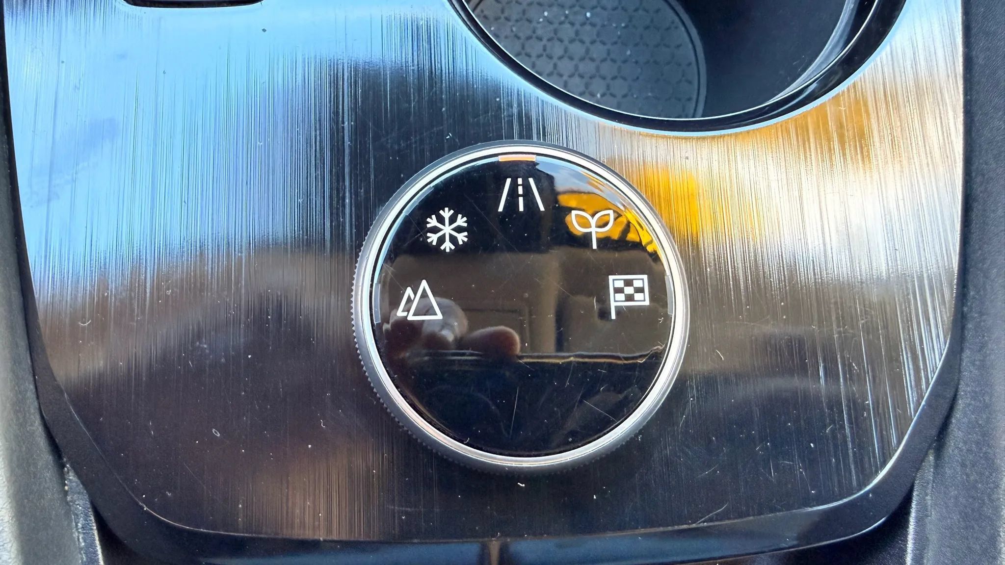 Used 2021 Nissan Rogue SV AWD/4WD image 27