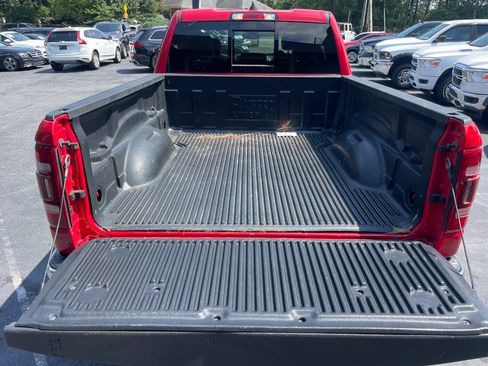 Used 2019 RAM 1500 Laramie AWD/4WD image 18