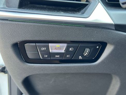 Used 2024 BMW M2 w/ Lighting Package image 31