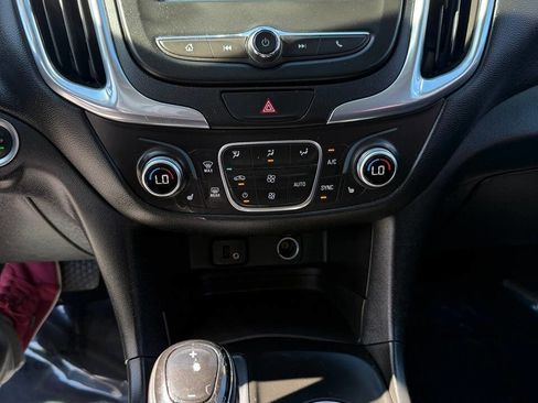 Used 2018 Chevrolet Equinox LT image 14