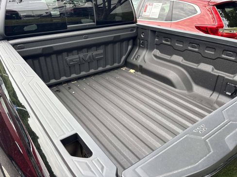 Used 2026 GMC Canyon Denali AWD/4WD image 10