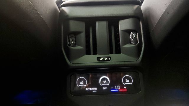 Used 2025 BMW X3 xDrive30i w/ Premium Package AWD/4WD image 54