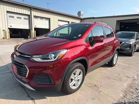 Used 2022 Chevrolet Trax LT w/ Driver Confidence Package AWD/4WD image 7