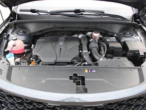 Used 2022 Kia Sorento SX image 11