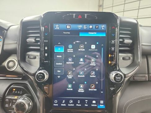 Used 2022 RAM 1500 Limited w/ Body-Colour Bumper Group AWD/4WD image 31