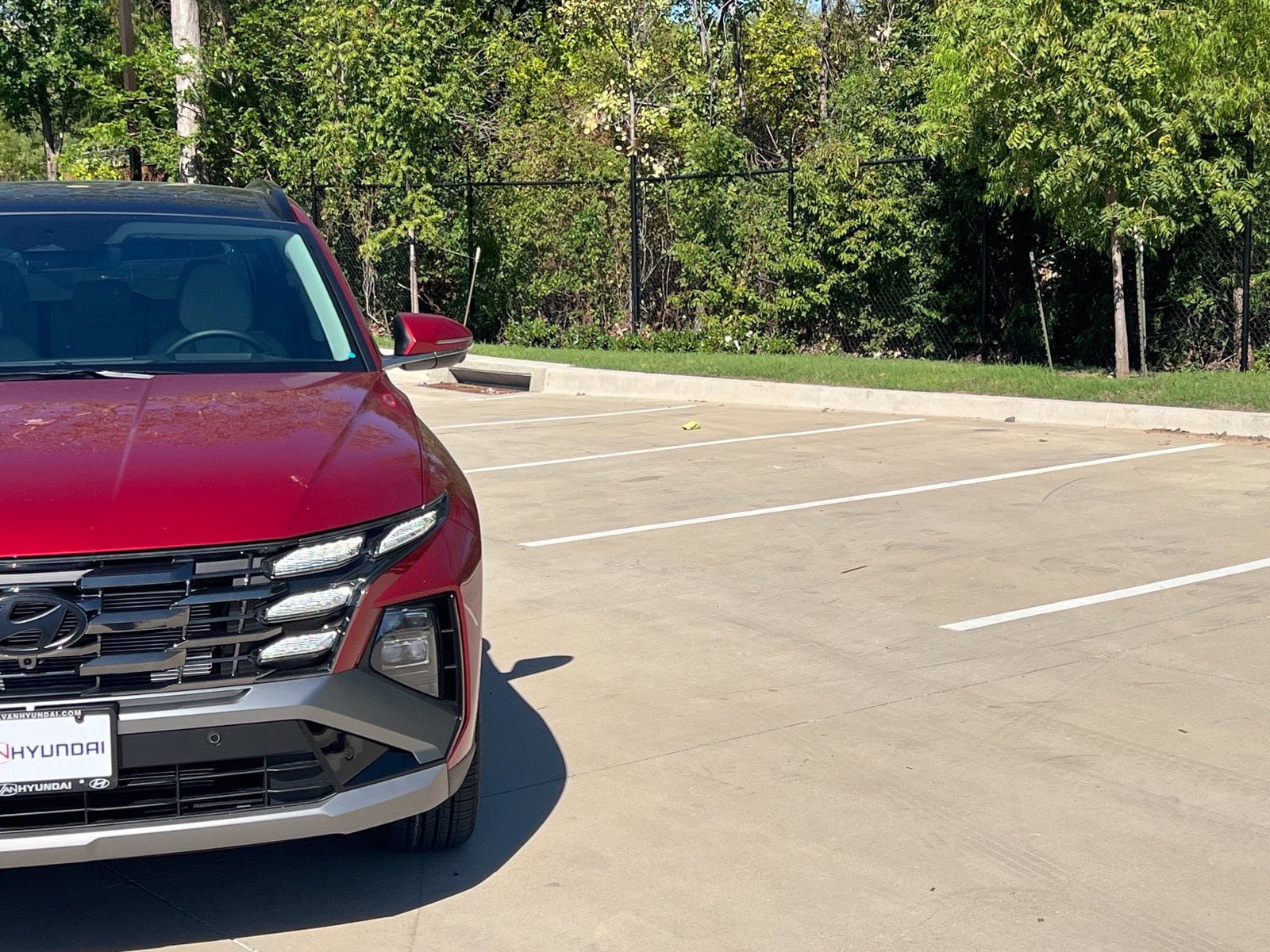 New 2026 Hyundai Tucson Limited FWD image 3