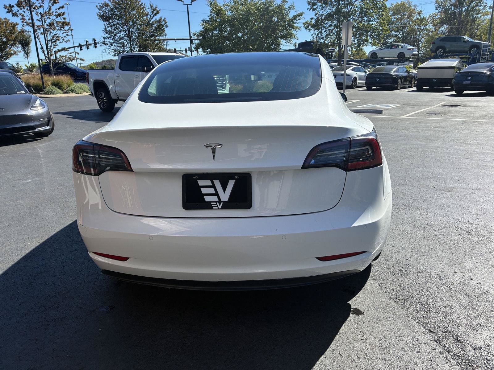 Used 2018 Tesla Model 3 Long Range AWD/4WD image 3