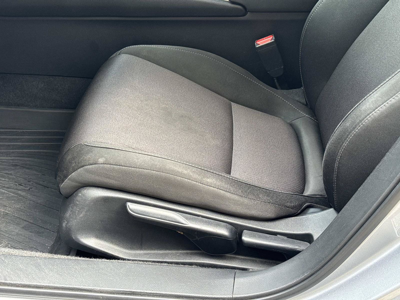 Used 2019 Honda Accord LX image 18