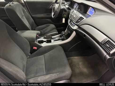 Used 2013 Honda Accord LX image 30