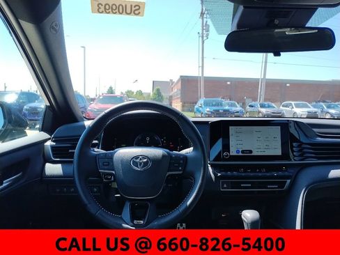 Used 2025 Toyota Camry SE FWD image 26