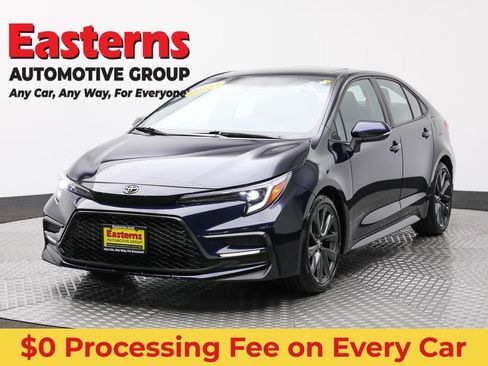 Used 2023 Toyota Corolla XSE FWD image 1