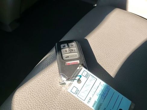 Used 2016 Honda Odyssey EX-L image 30