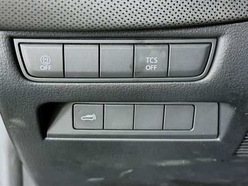 Used 2025 MAZDA CX-50 AWD 2.5 S w/ Premium Package image 17