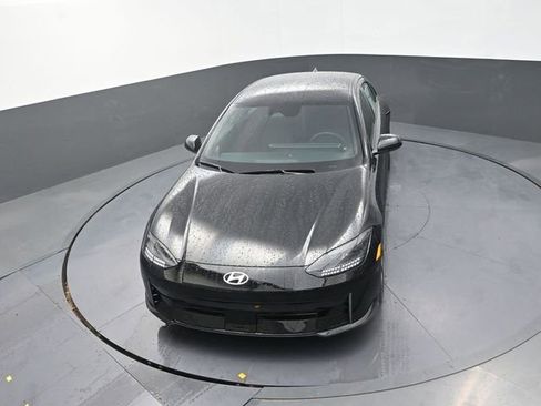 Used 2025 Hyundai Ioniq 6 SE RWD image 21