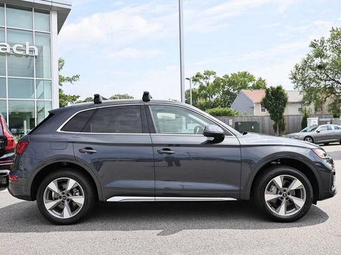 Used 2023 Audi Q5 2.0T Premium w/ Convenience Package AWD/4WD image 4