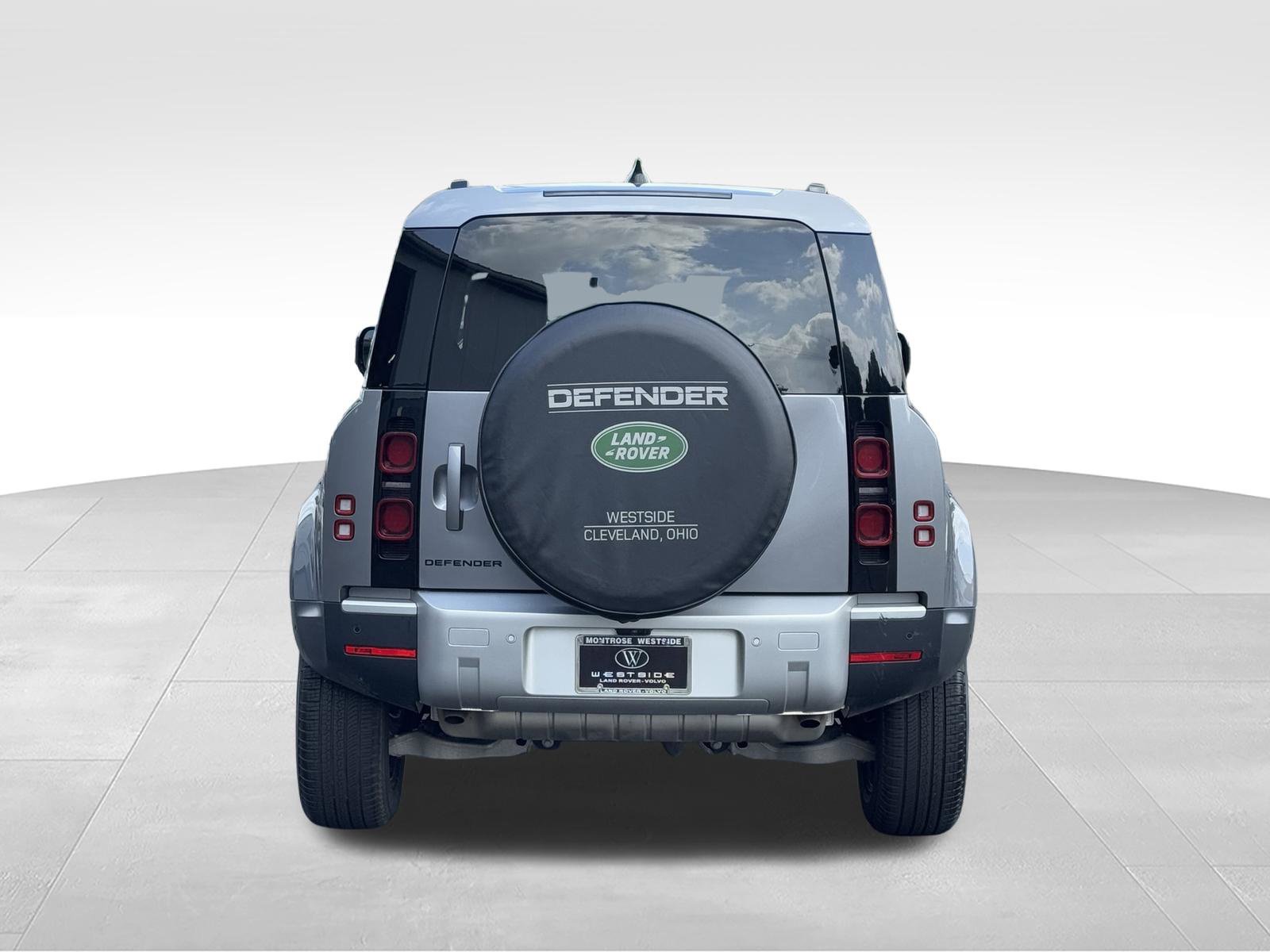 Used 2024 Land Rover Defender 110 S AWD/4WD image 6