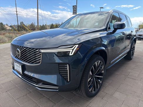 New 2026 Volvo XC90 T8 Ultra w/ Protection Package Premier AWD/4WD image 4